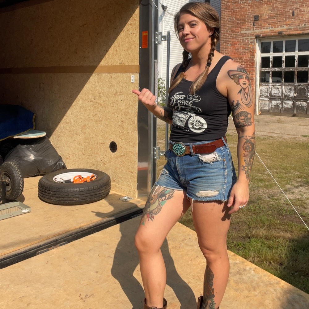 Meet your Posher, Alli